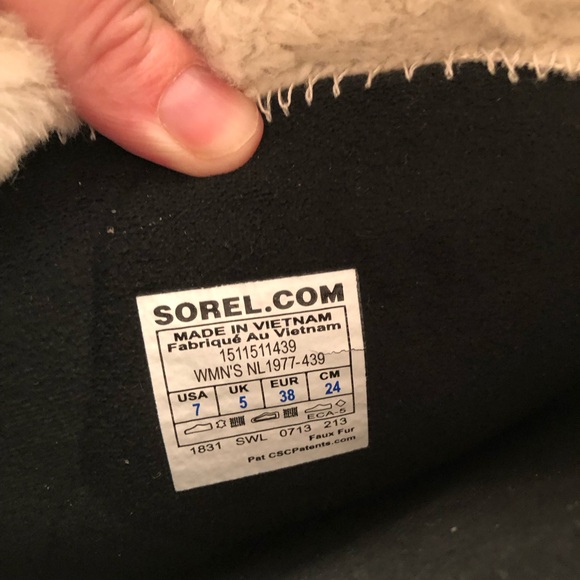 Sorel Glacy Explorer Women’s Tall Boot Purple, Navy, & Lime Green 7 waterproof - Picture 12 of 14